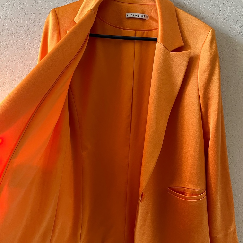 Alice + Olivia Women’s Orange Denny Notch Collar Boyfriend Blazer Silk Size 4 - Picture 10 of 17